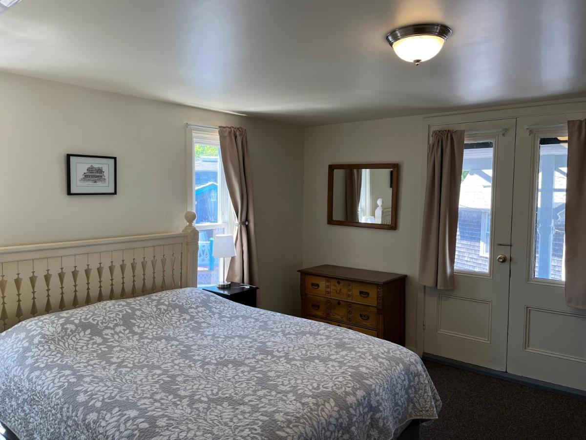 The Attleboro House Ξενοδοχείο Oak Bluffs Εξωτερικό φωτογραφία