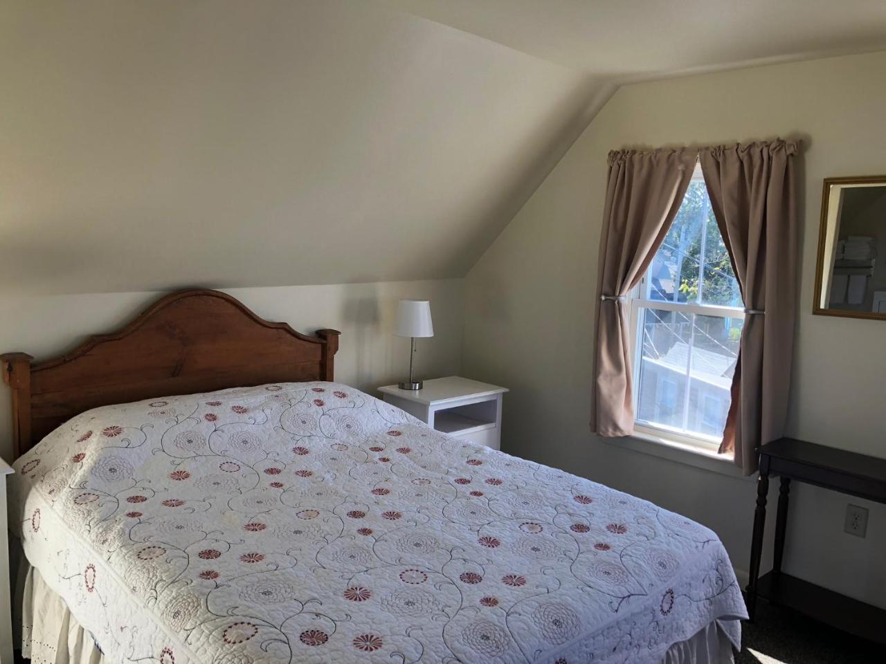 The Attleboro House Ξενοδοχείο Oak Bluffs Εξωτερικό φωτογραφία
